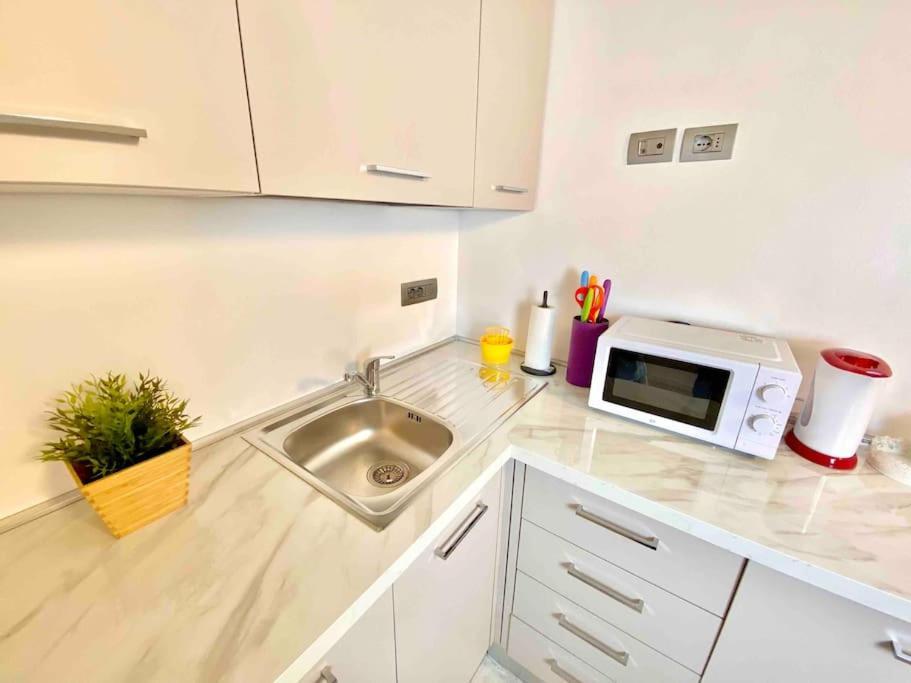 Apartamento Loft Di Lusso - Metro E Centro *