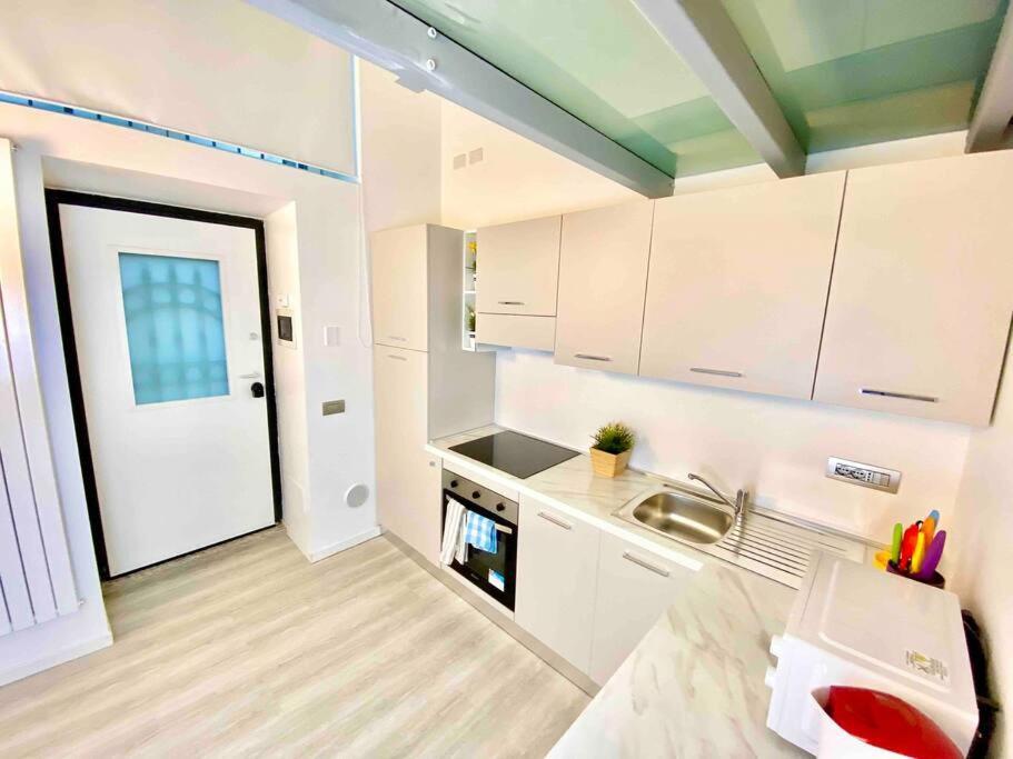 Apartamento Loft Di Lusso - Metro E Centro Milán